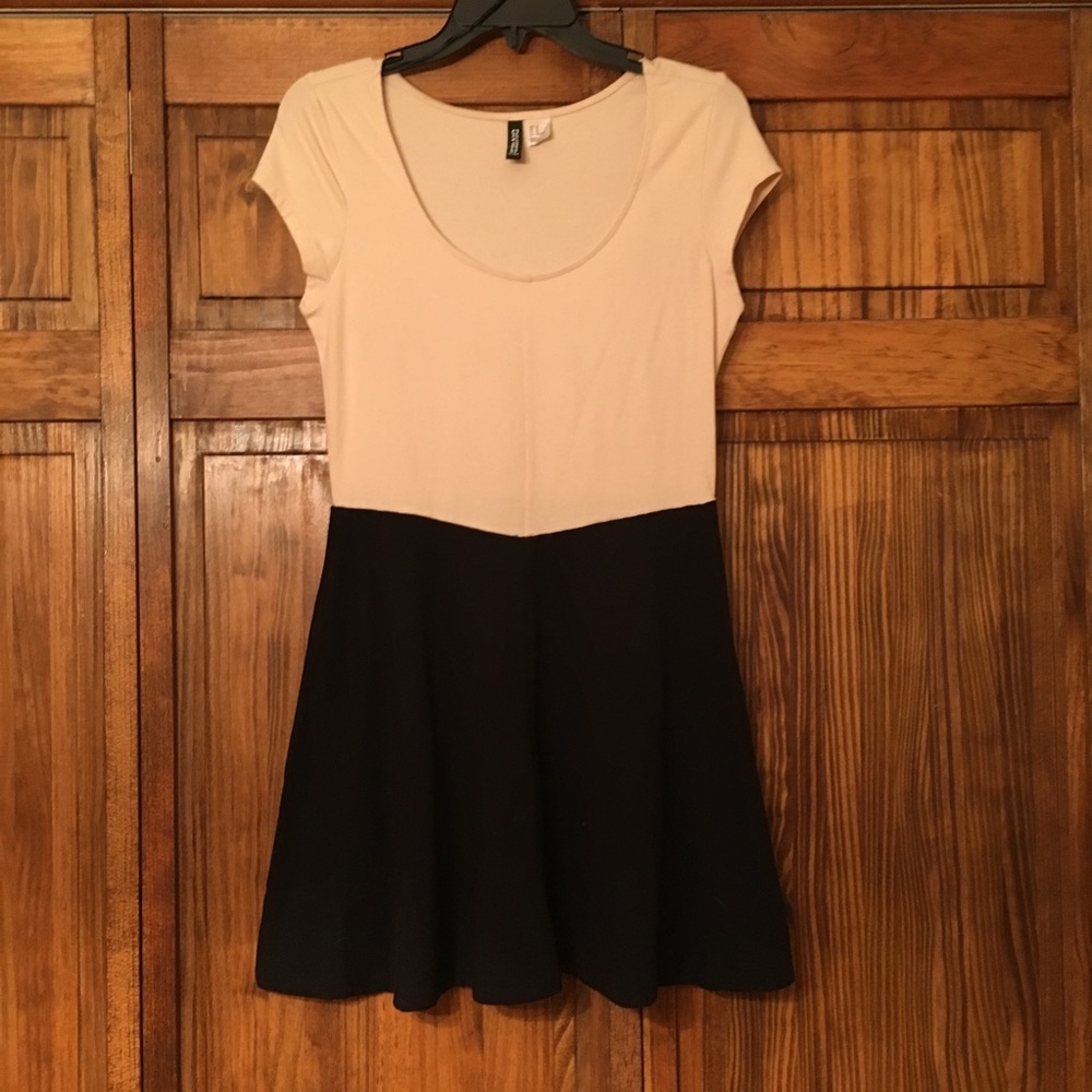 Cream & Black Casual Dress